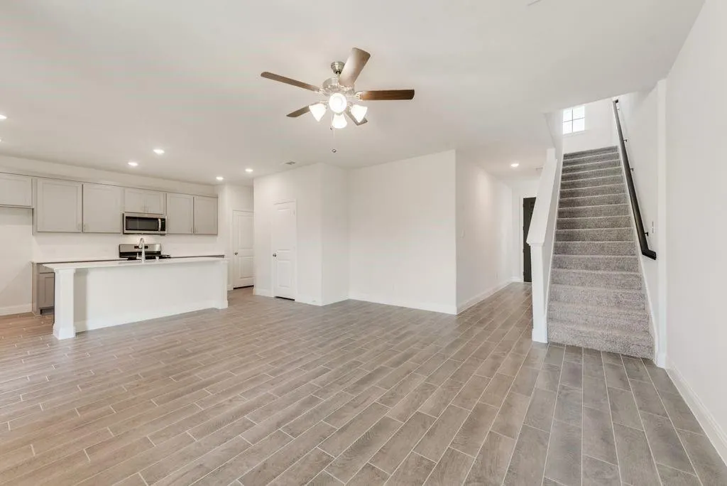 717 Amenduni Lane