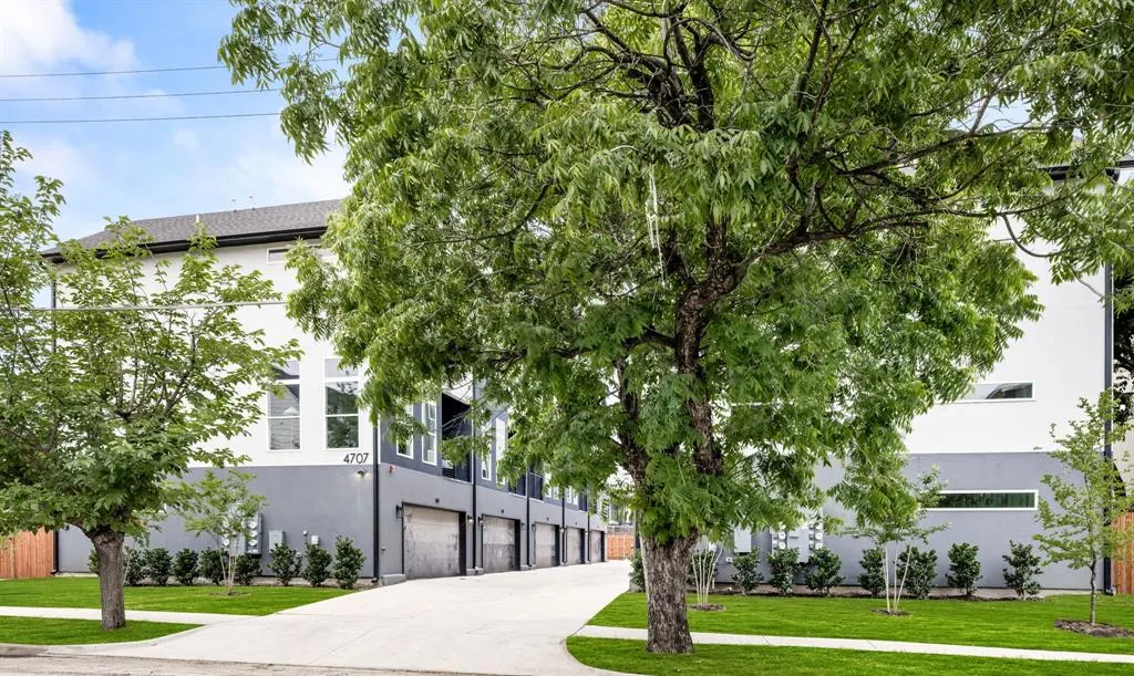 4709 Virginia Avenue, #2
