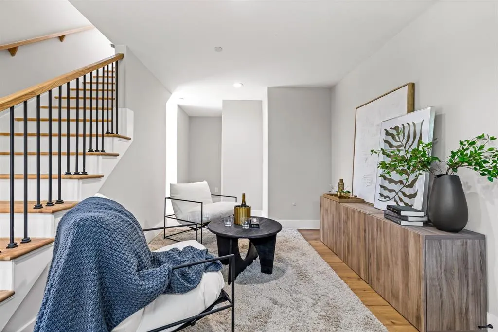4709 Virginia Avenue, #2