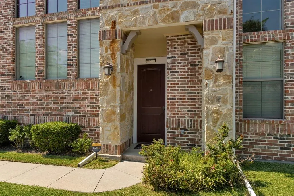 2107 Reflection Pointe