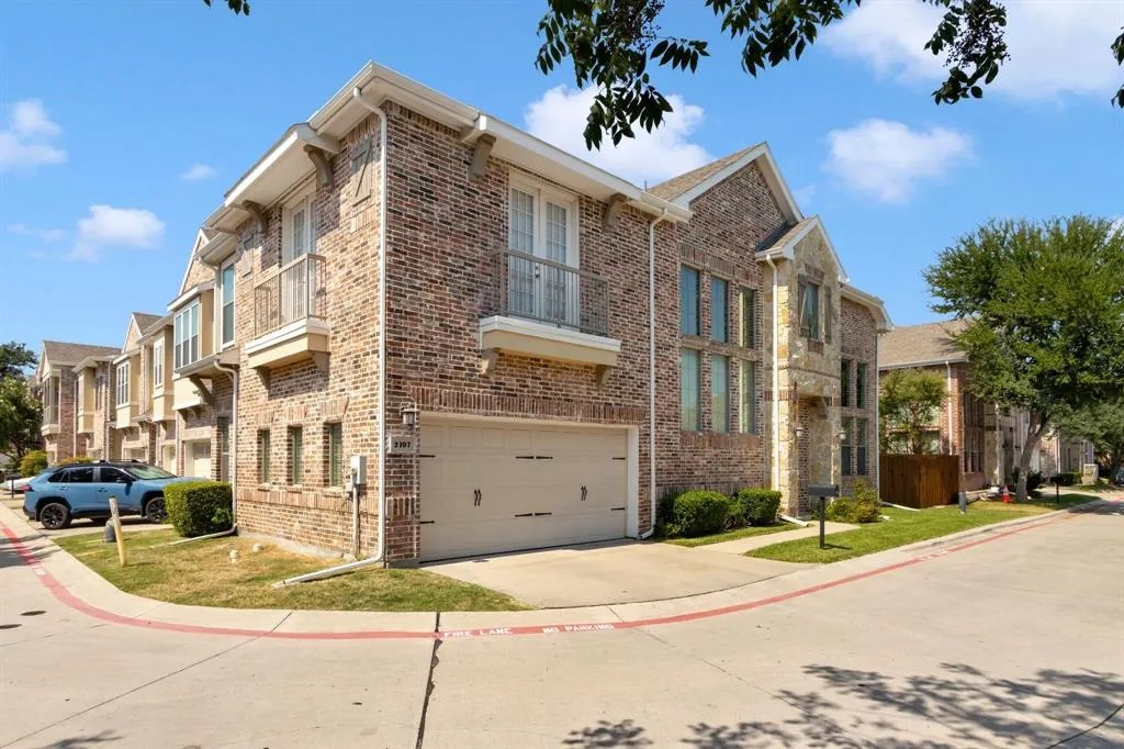 2107 Reflection Pointe