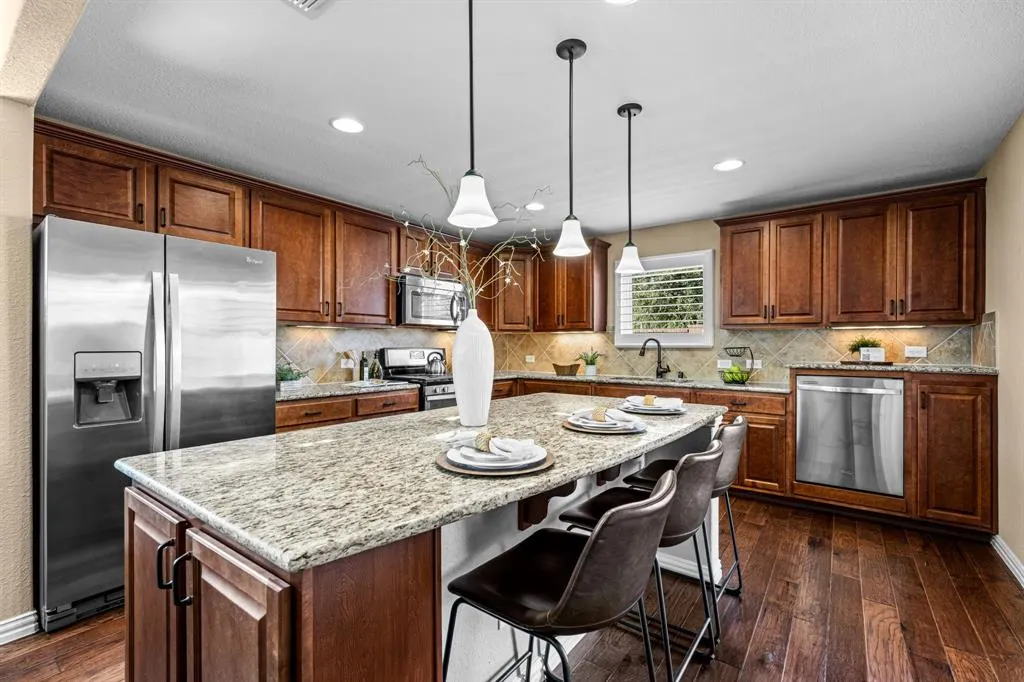 7873 Gulf Breeze Lane