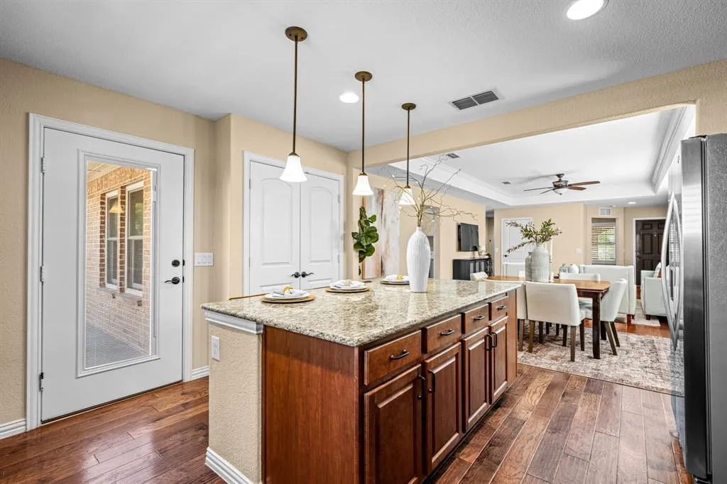 7873 Gulf Breeze Lane