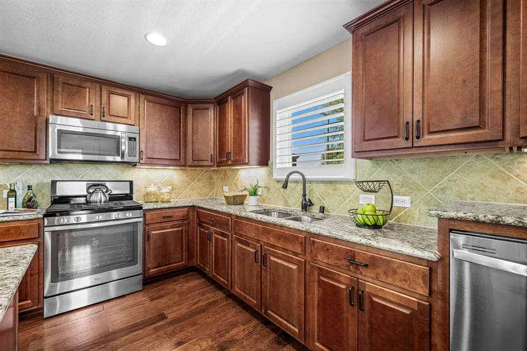 7873 Gulf Breeze Lane