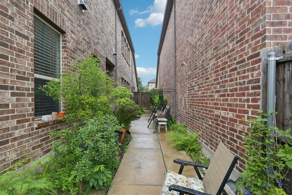3012 Monford Drive