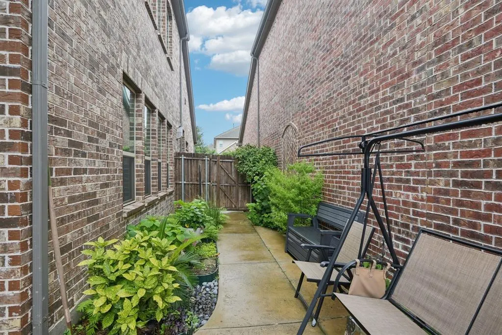 3012 Monford Drive