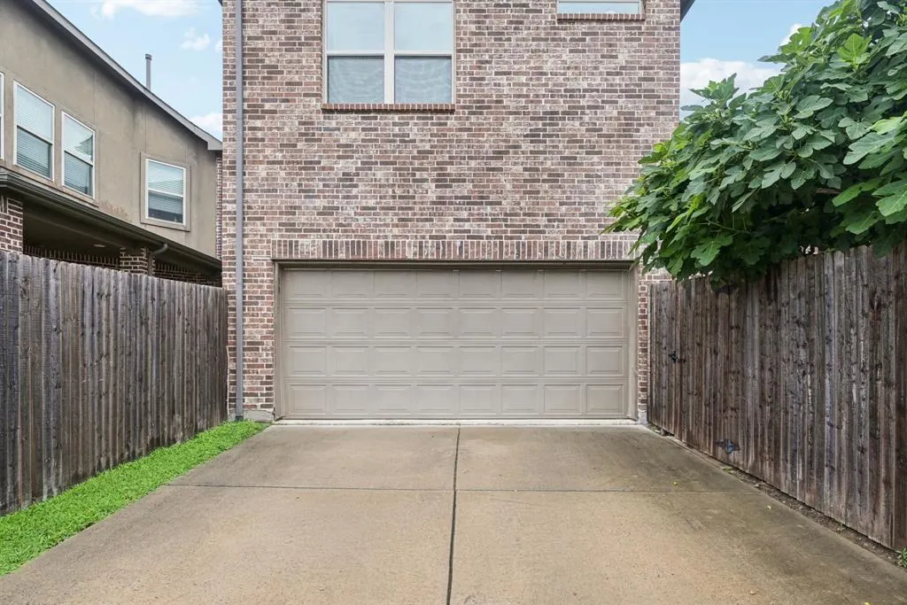 3012 Monford Drive
