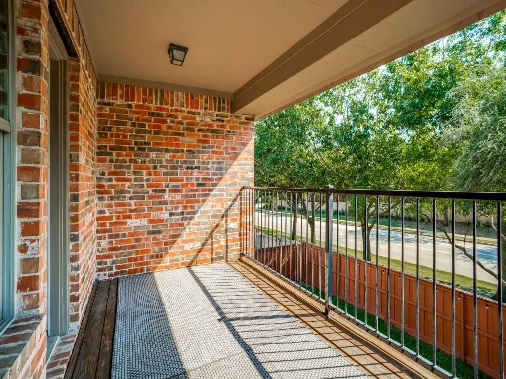 8709 Herns Meadow Lane