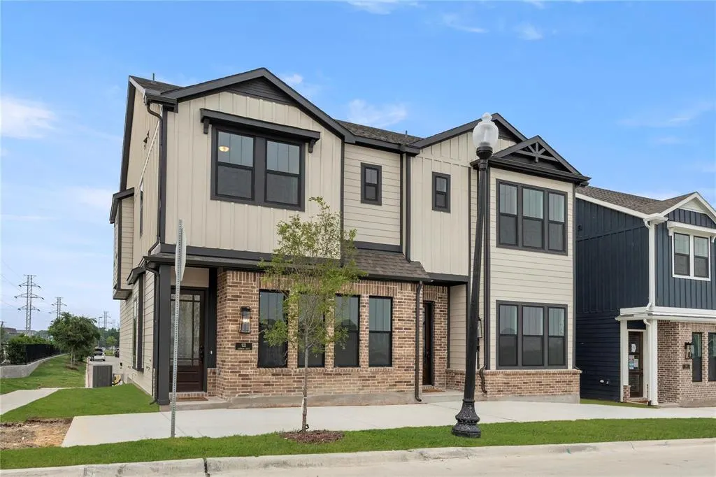 921 Janwood Drive