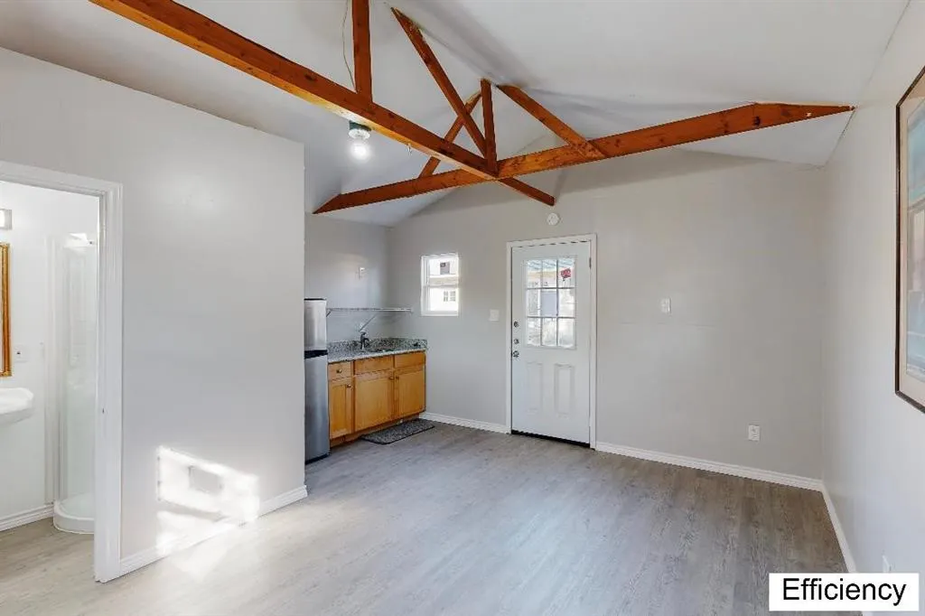 2702 Tolosa Drive