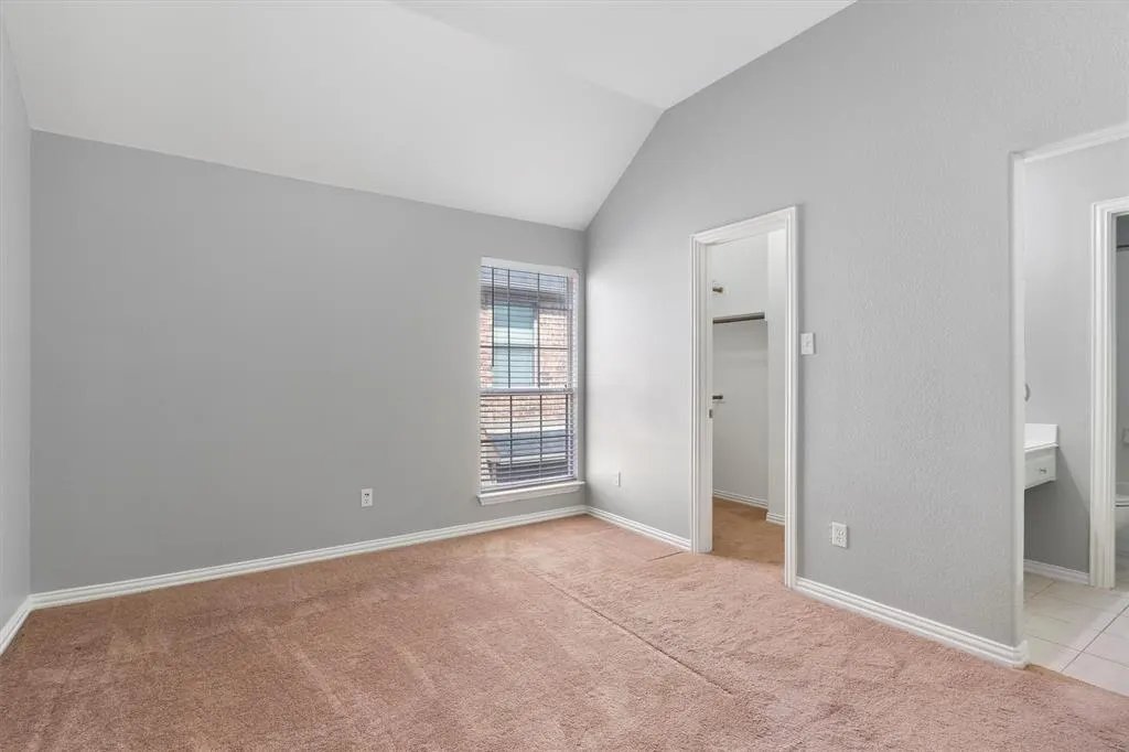 5701 Chippewa Trail