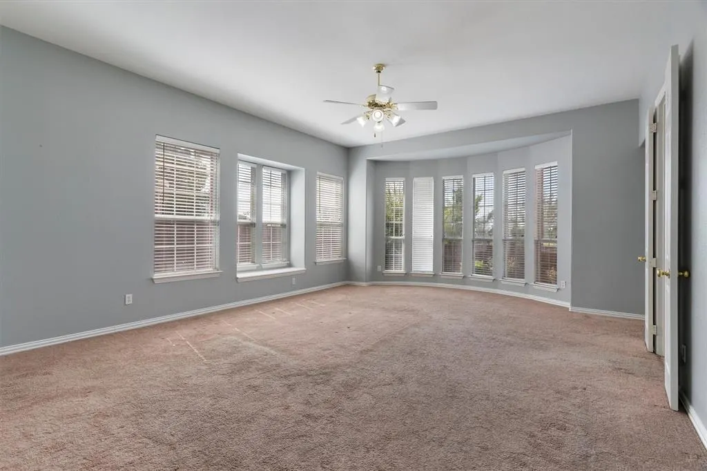 5701 Chippewa Trail