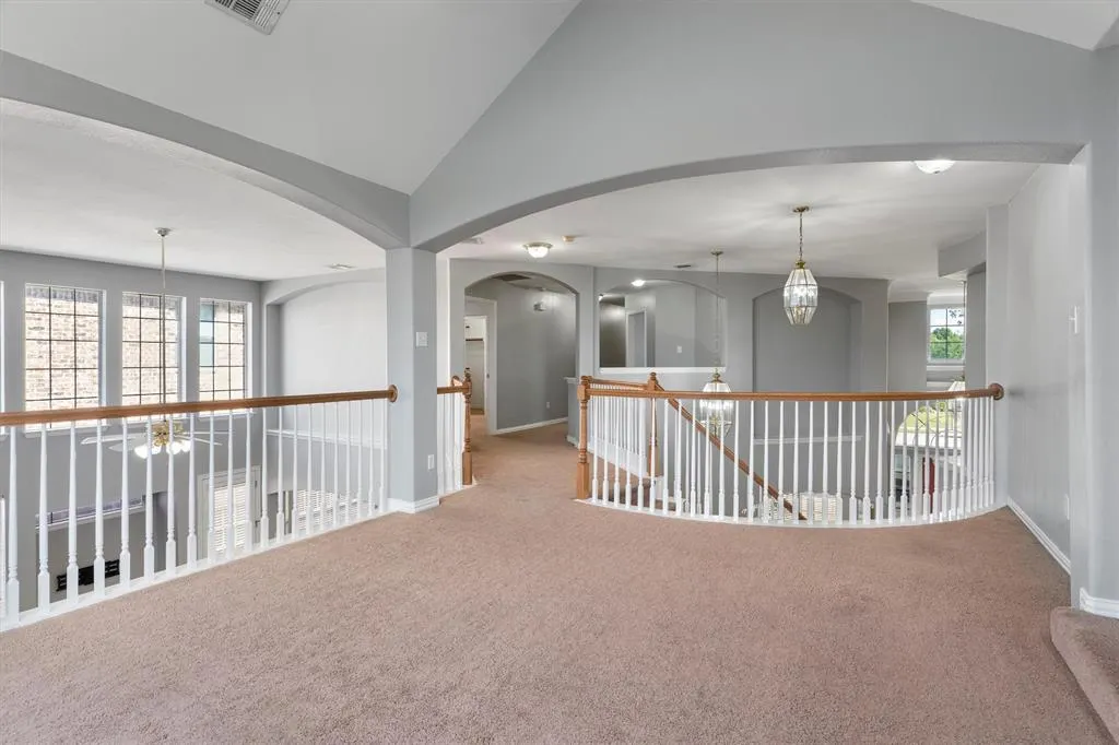 5701 Chippewa Trail