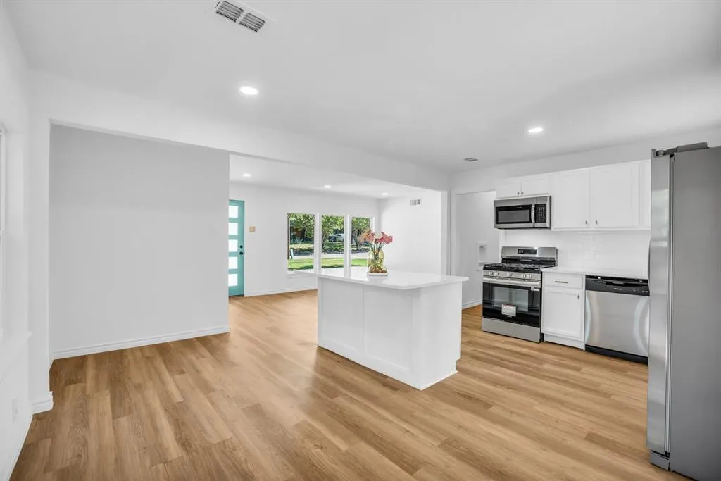 2108 Blake Avenue