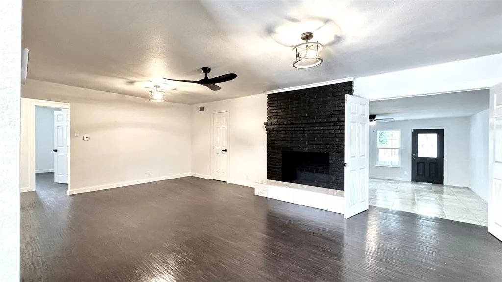 3315 Cedarcroft Lane