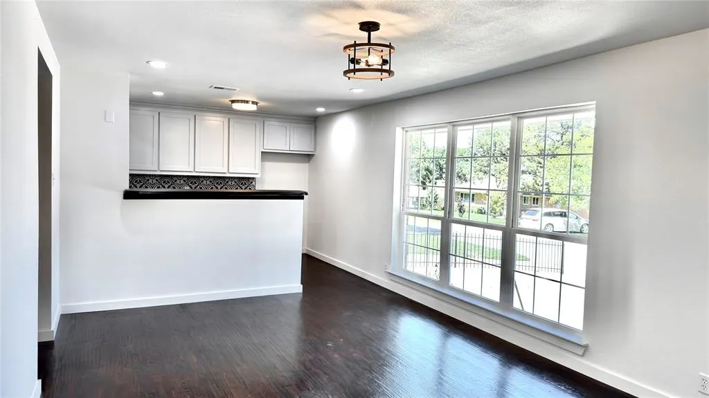 3315 Cedarcroft Lane