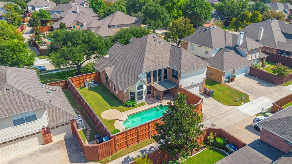 8821 Smokey Canyon Way