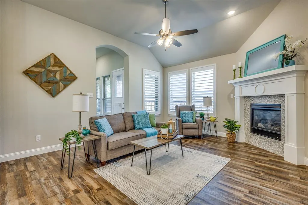8205 San Bernard Trail