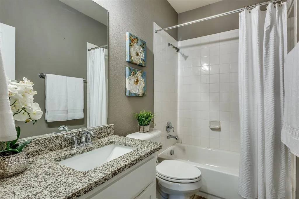 8205 San Bernard Trail