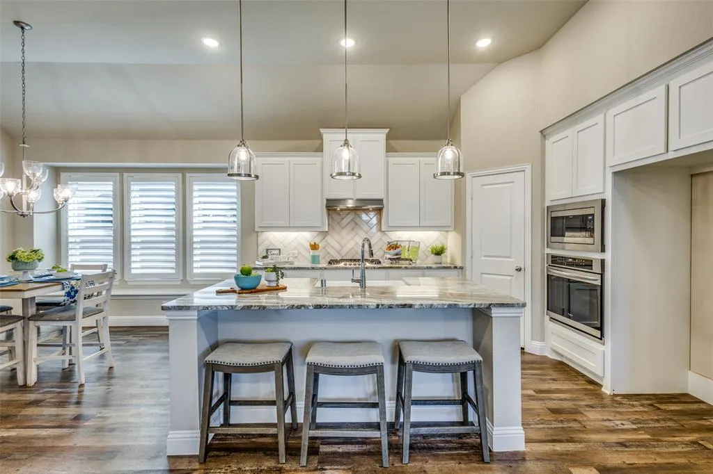 8205 San Bernard Trail