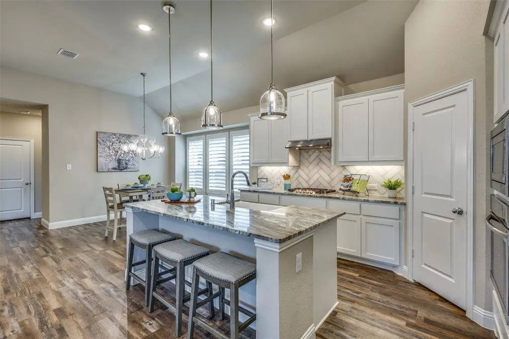 8205 San Bernard Trail