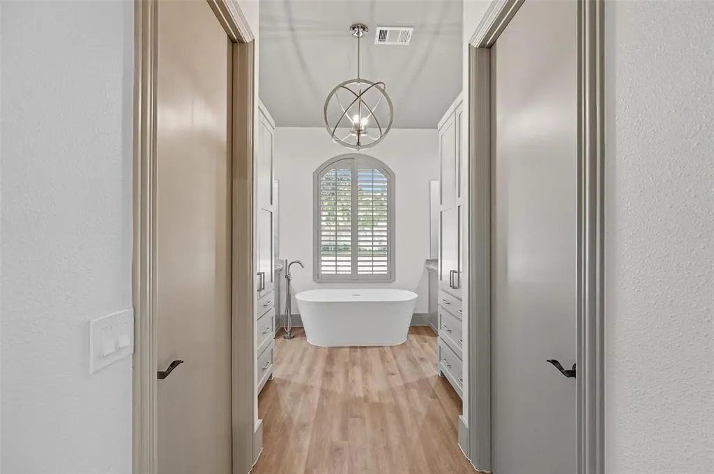 6030 Steamboat Drive