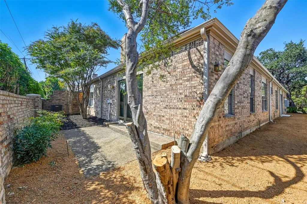 6030 Steamboat Drive