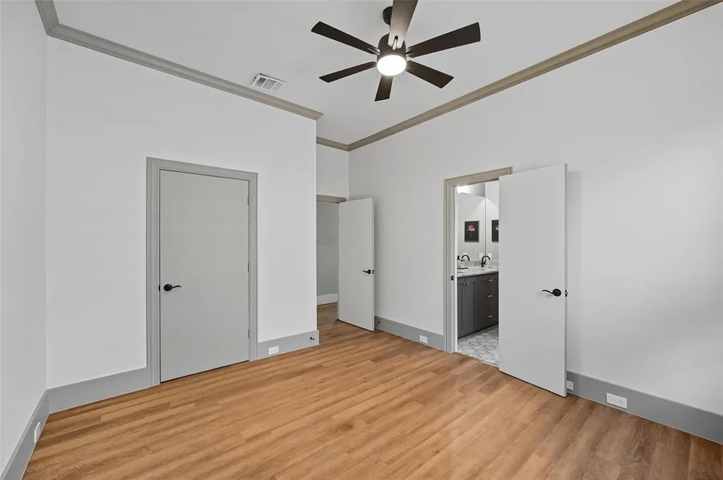 6030 Steamboat Drive