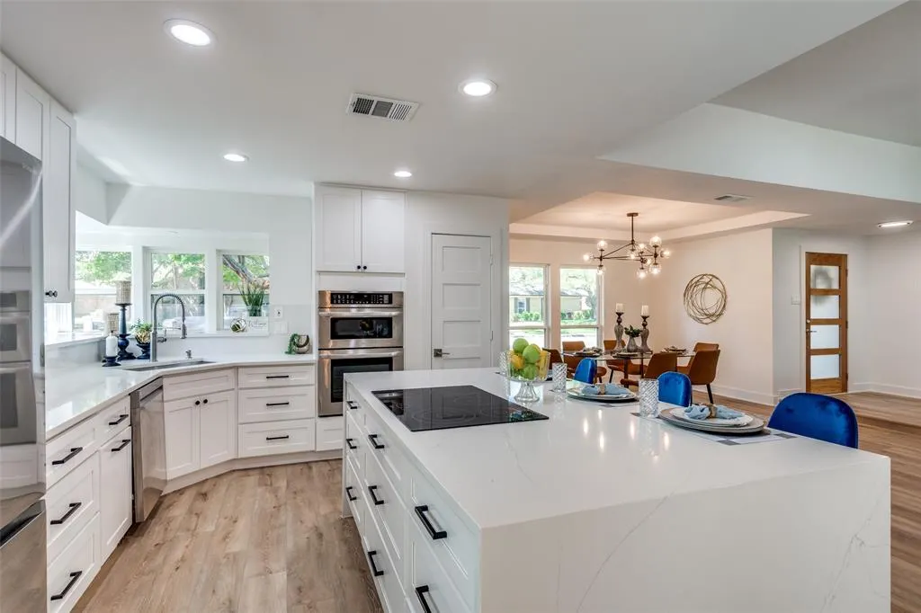 6226 La Cosa Drive