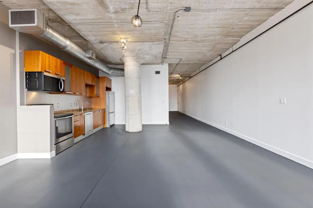 1122 Jackson Street, #809