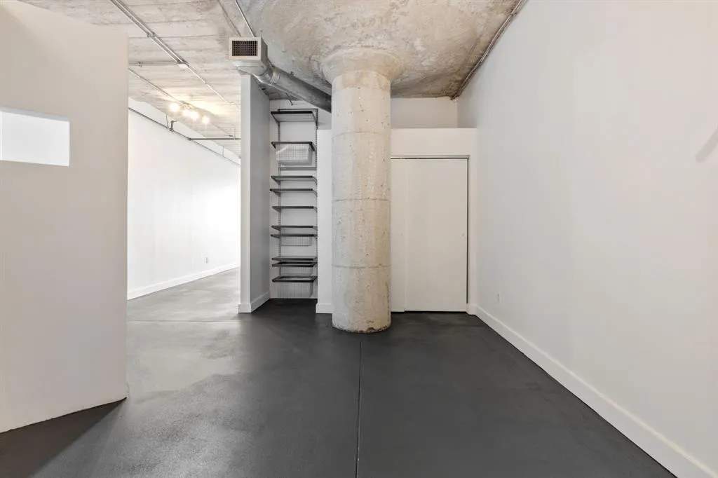 1122 Jackson Street, #809