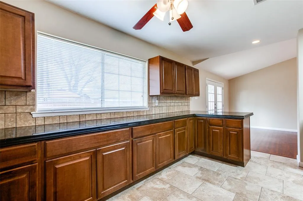 811 Brentwood Lane