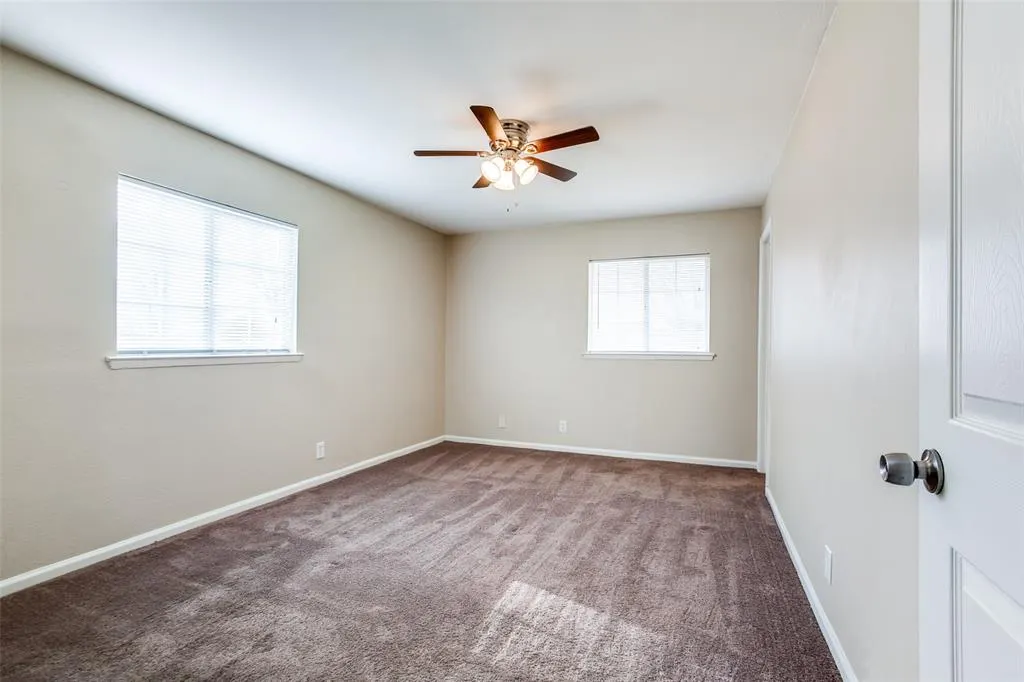 811 Brentwood Lane