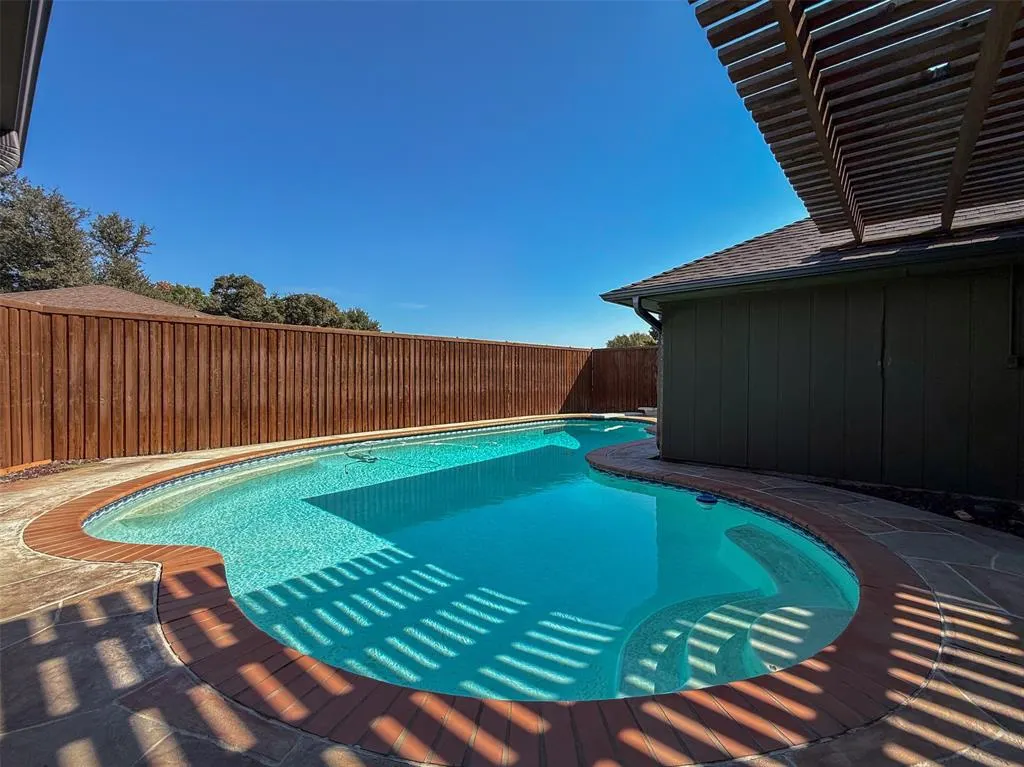 6817 Ledyard Drive