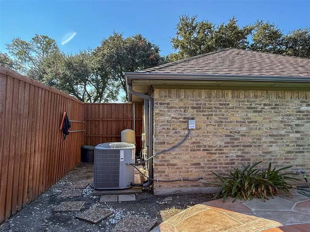 6817 Ledyard Drive