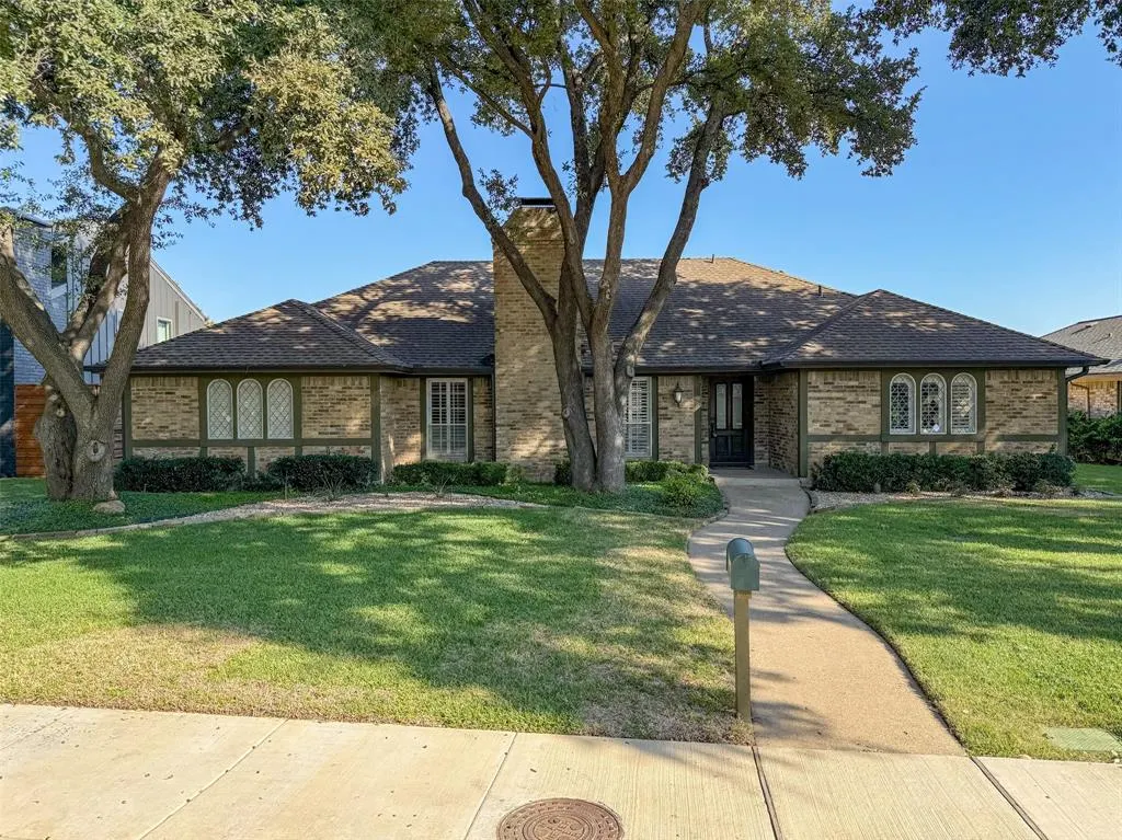 6817 Ledyard Drive