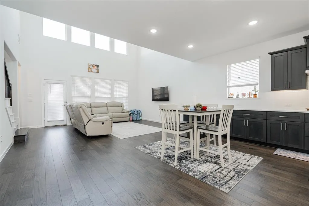 3615 William Riley Street