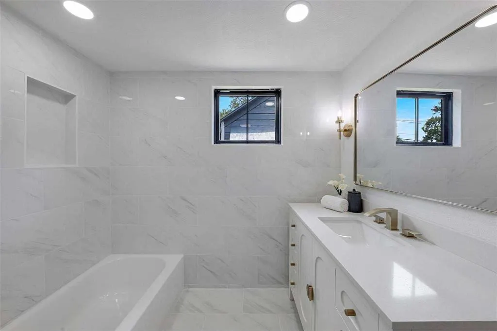 10913 Joaquin Drive