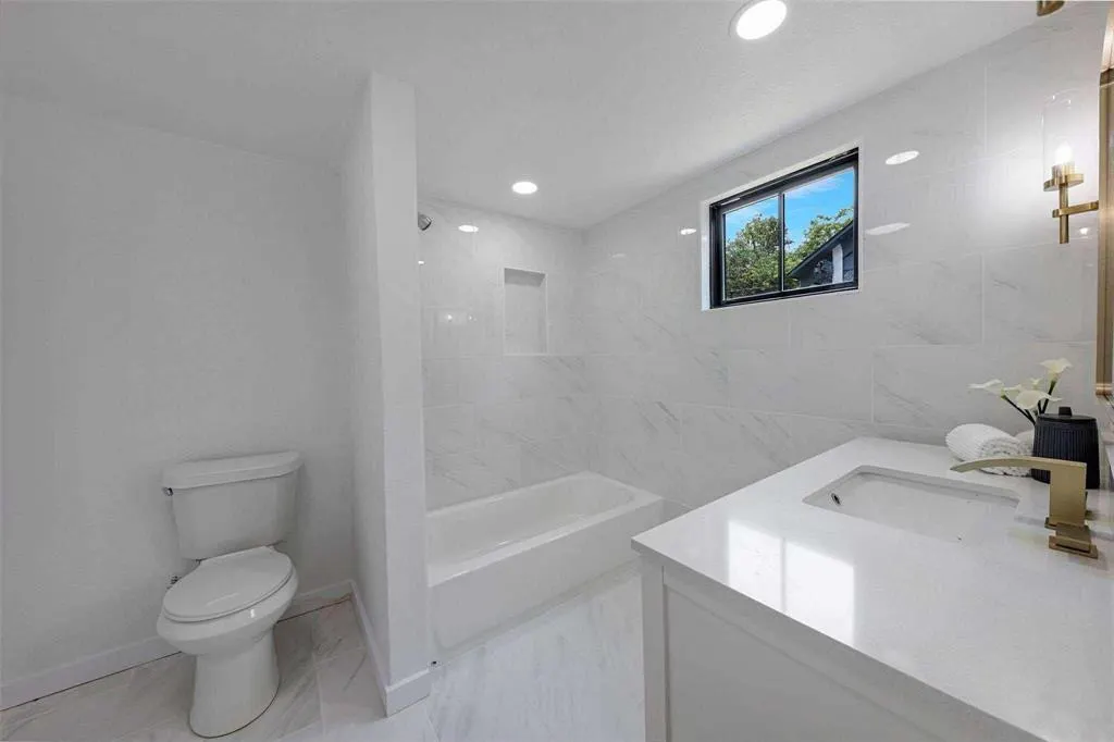 10913 Joaquin Drive