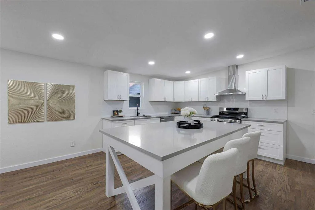 10913 Joaquin Drive