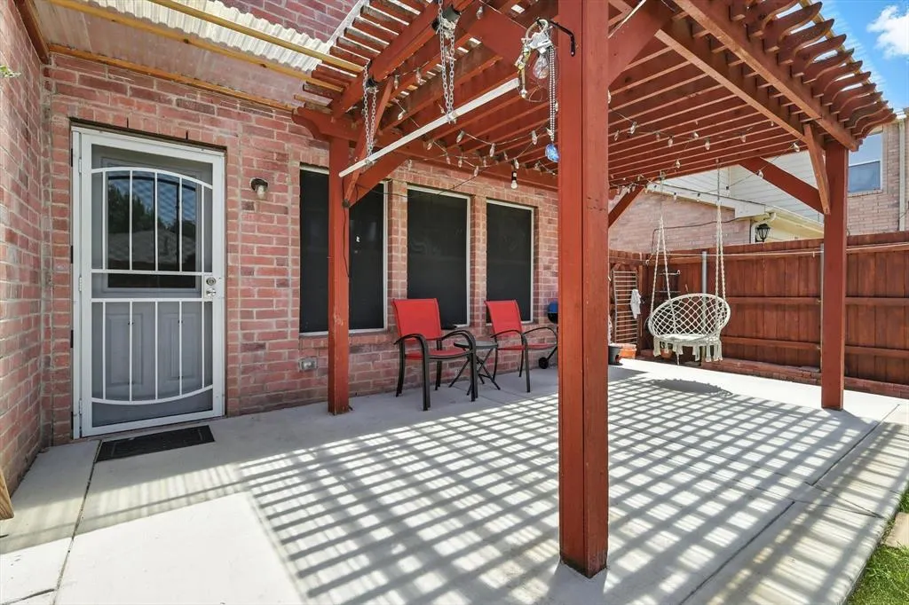 7767 Emilie Lane