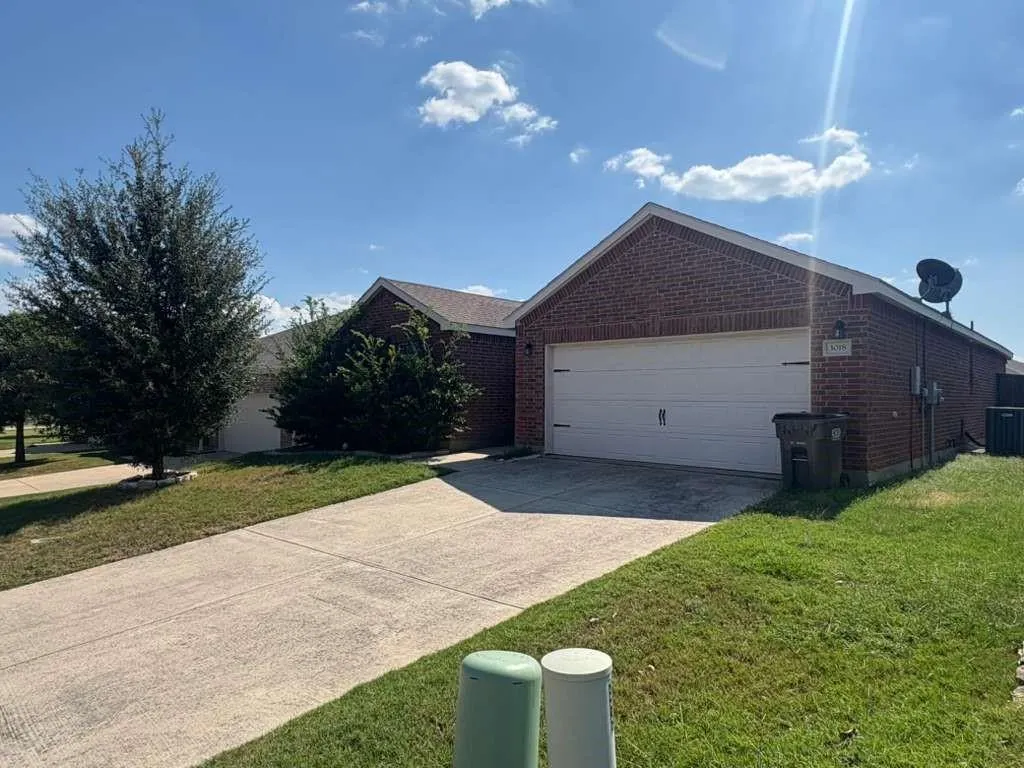 3018 Pinyon Place