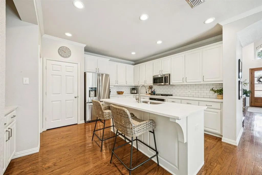 5485 Bay Meadows Drive