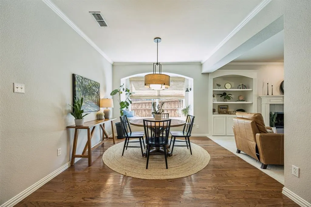 5485 Bay Meadows Drive