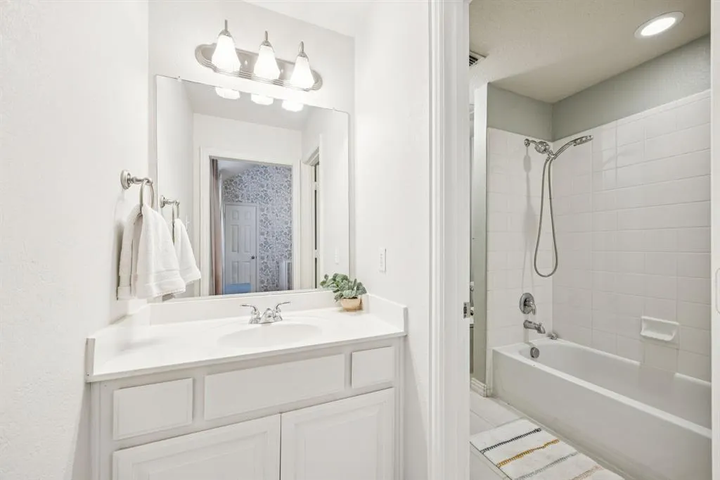 5485 Bay Meadows Drive