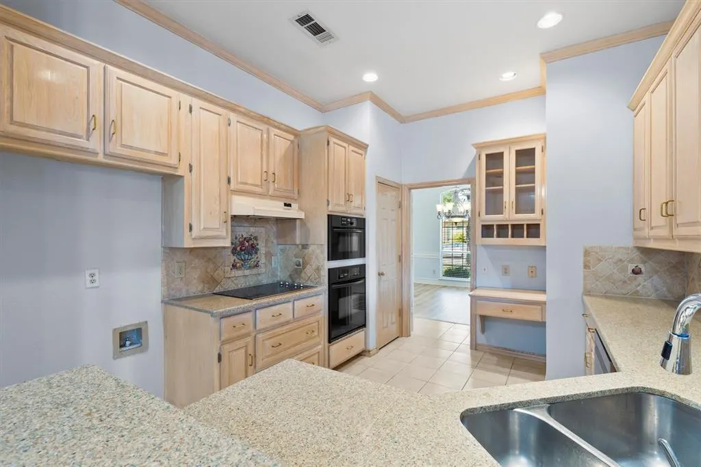 2816 Corby Drive