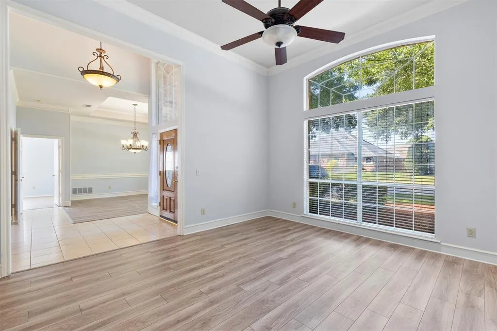 2816 Corby Drive