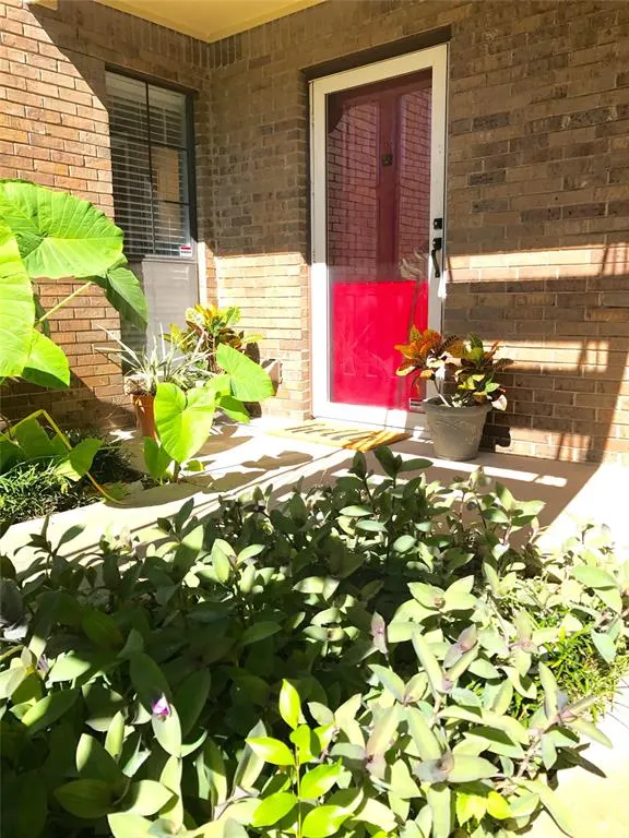 2505 Wedglea Drive, #117