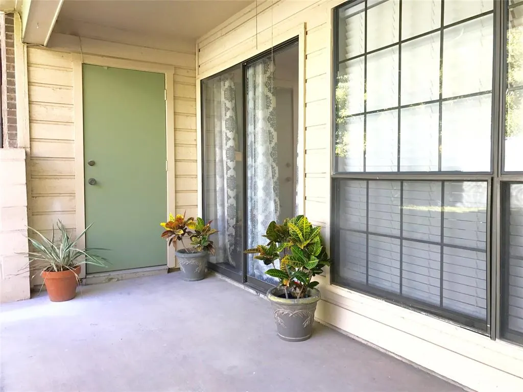 2505 Wedglea Drive, #117
