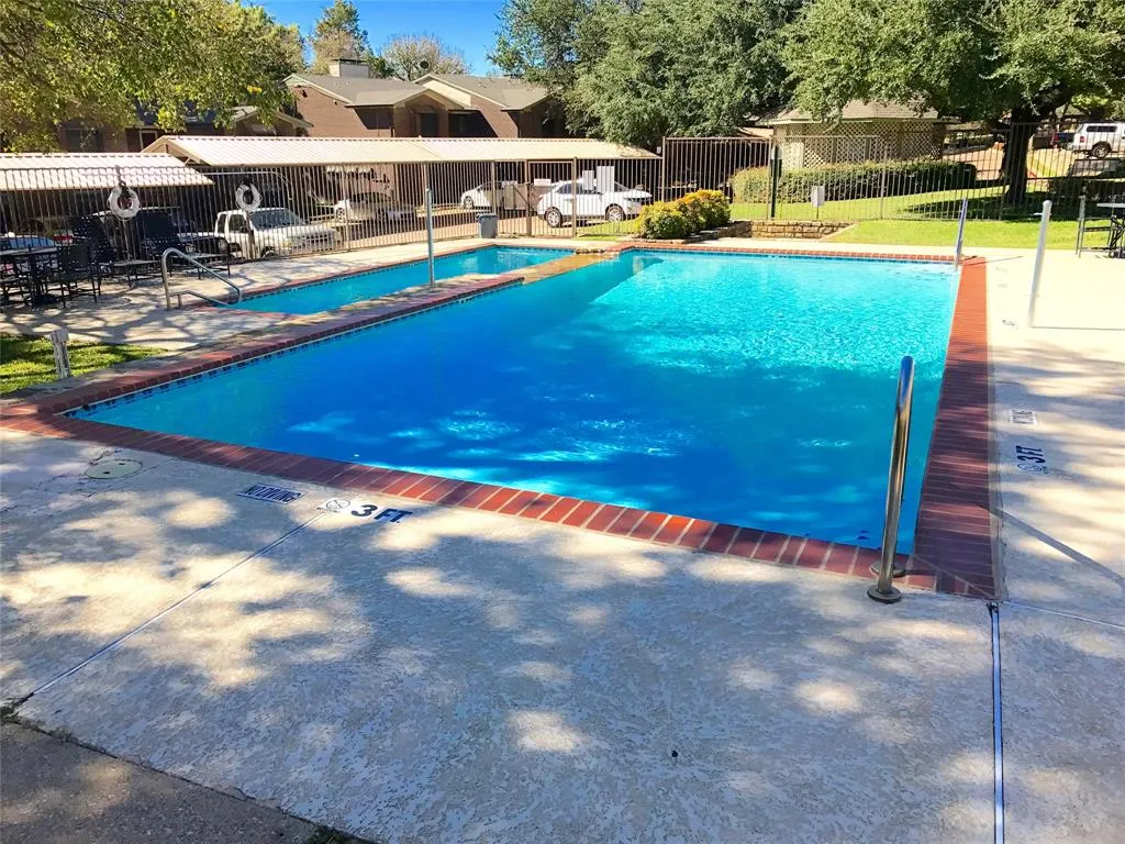 2505 Wedglea Drive, #117